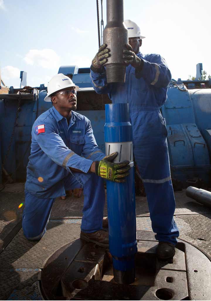The KickStart valve satisfied the two essential requirements of toe initiator valves. It reliably held pressure during the casing test and then opened within a narrow, precisely defined range just above the test pressure. Its helical ports established and maintained a good fluid flow rate for stimulation and for subsequent pumpdown operations (to fracture other stages).