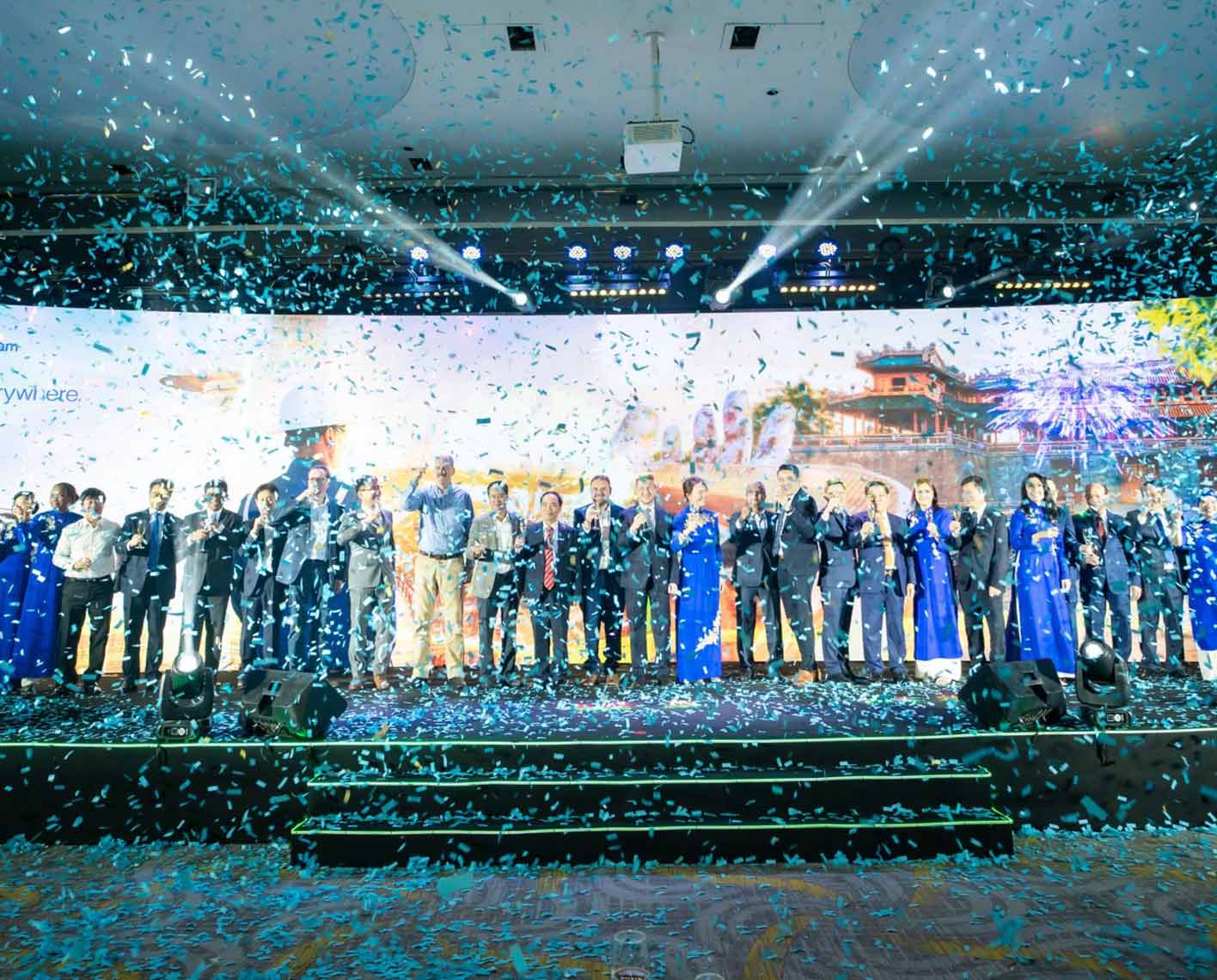 SLB celebrates 50 years in Vietnam