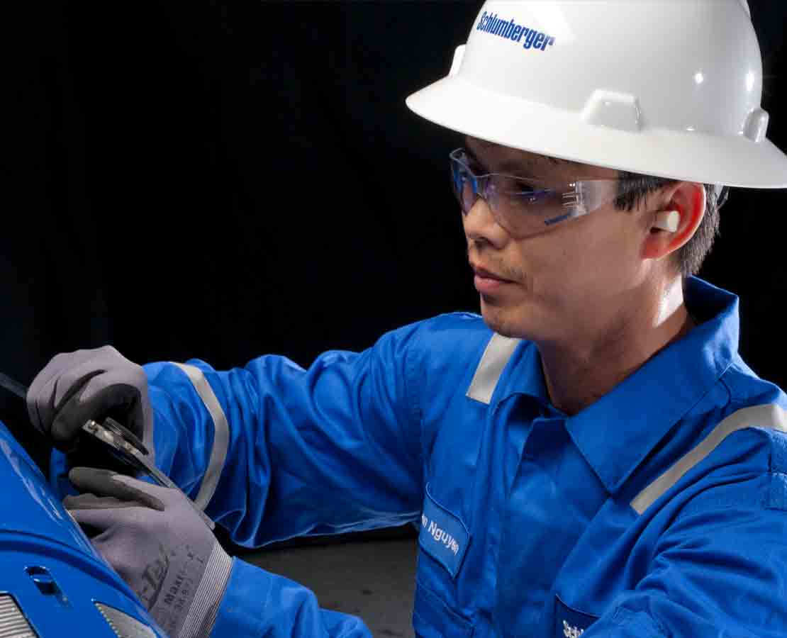 QUANTUM HS retrievable hydraulic-set sealbore production packer