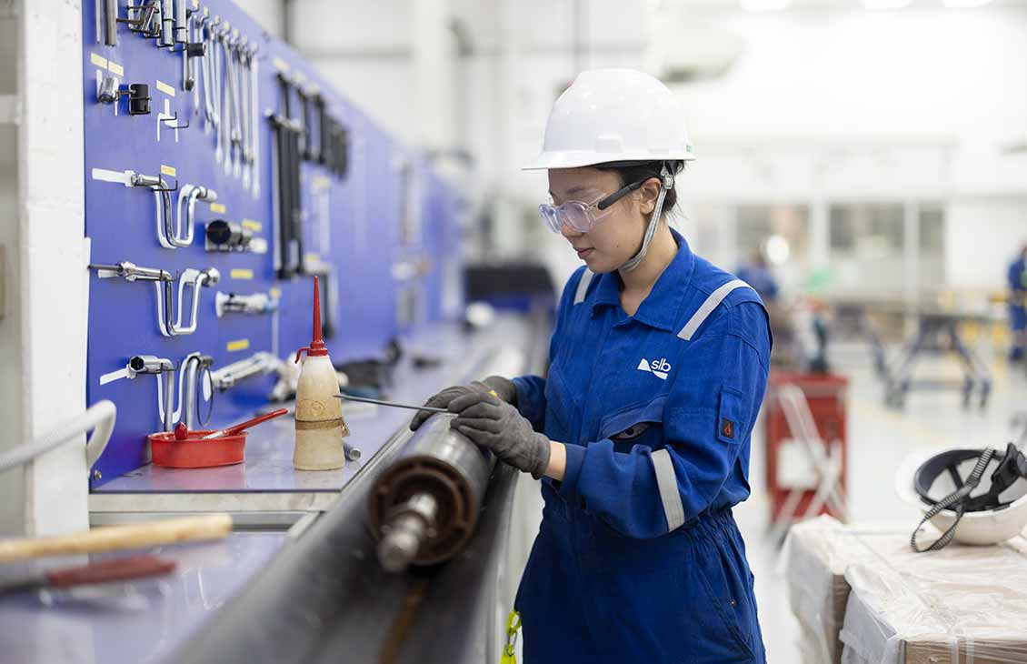 SLB operator in an artificial lift manufacturing center