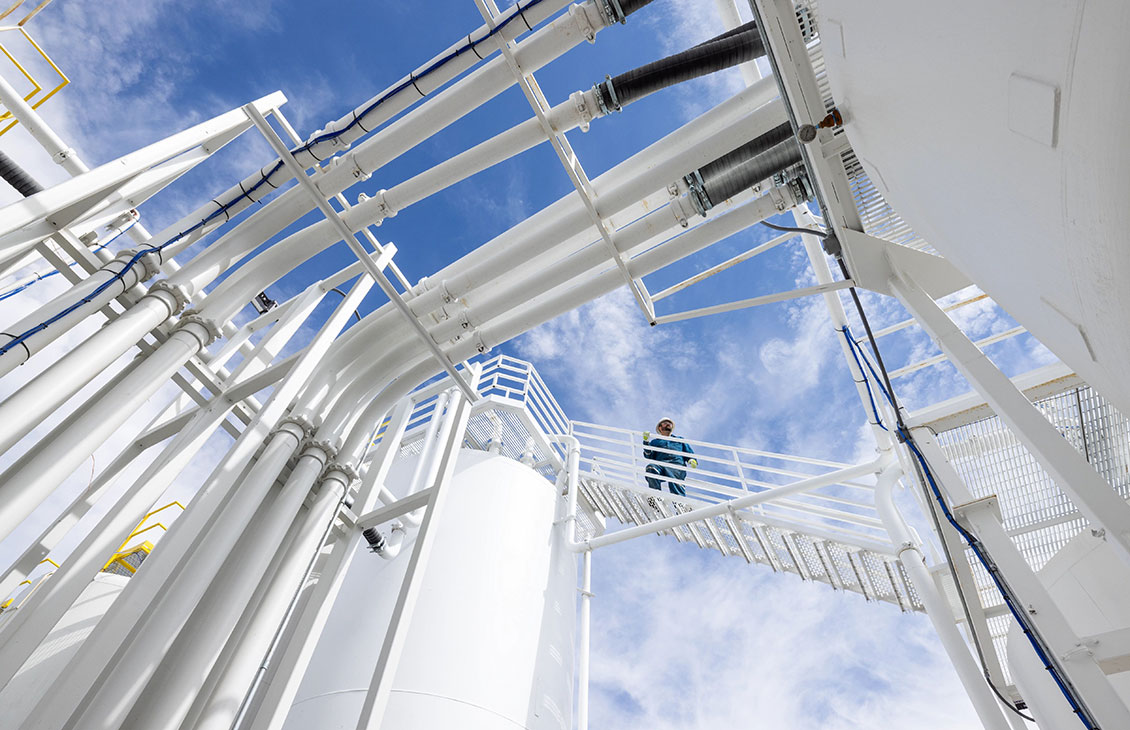 hero image- man on platform