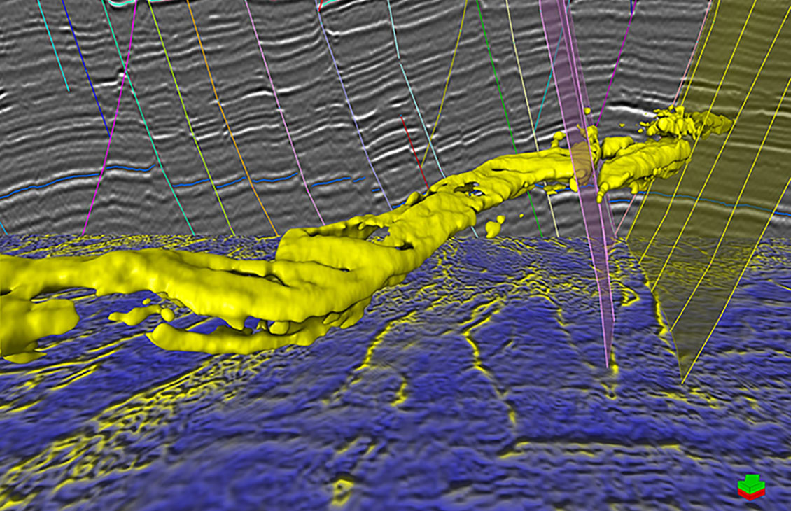 Petrel seismic volume rendering and extraction