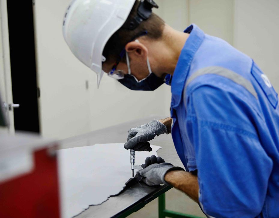 A SLB worker