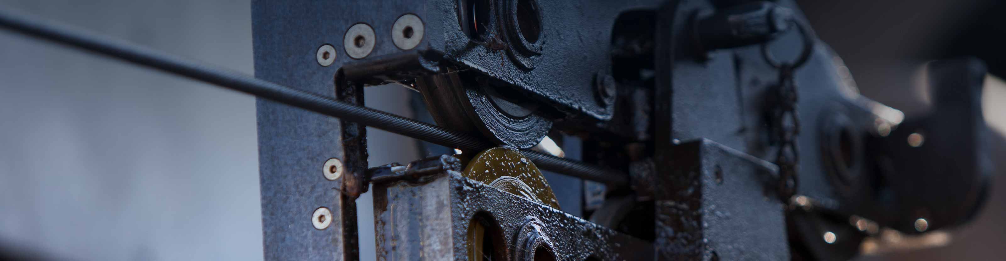 StreamLINE hero image showing wireline cable