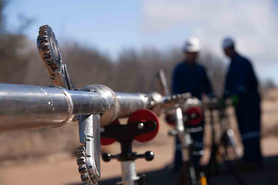 UltraTRAC being installed at the well site.