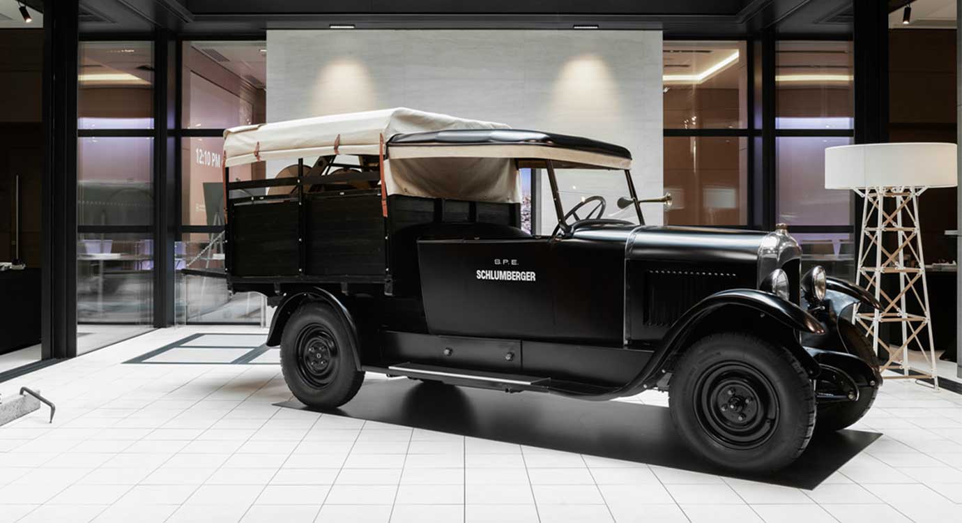 photo of slb work truck from 1930