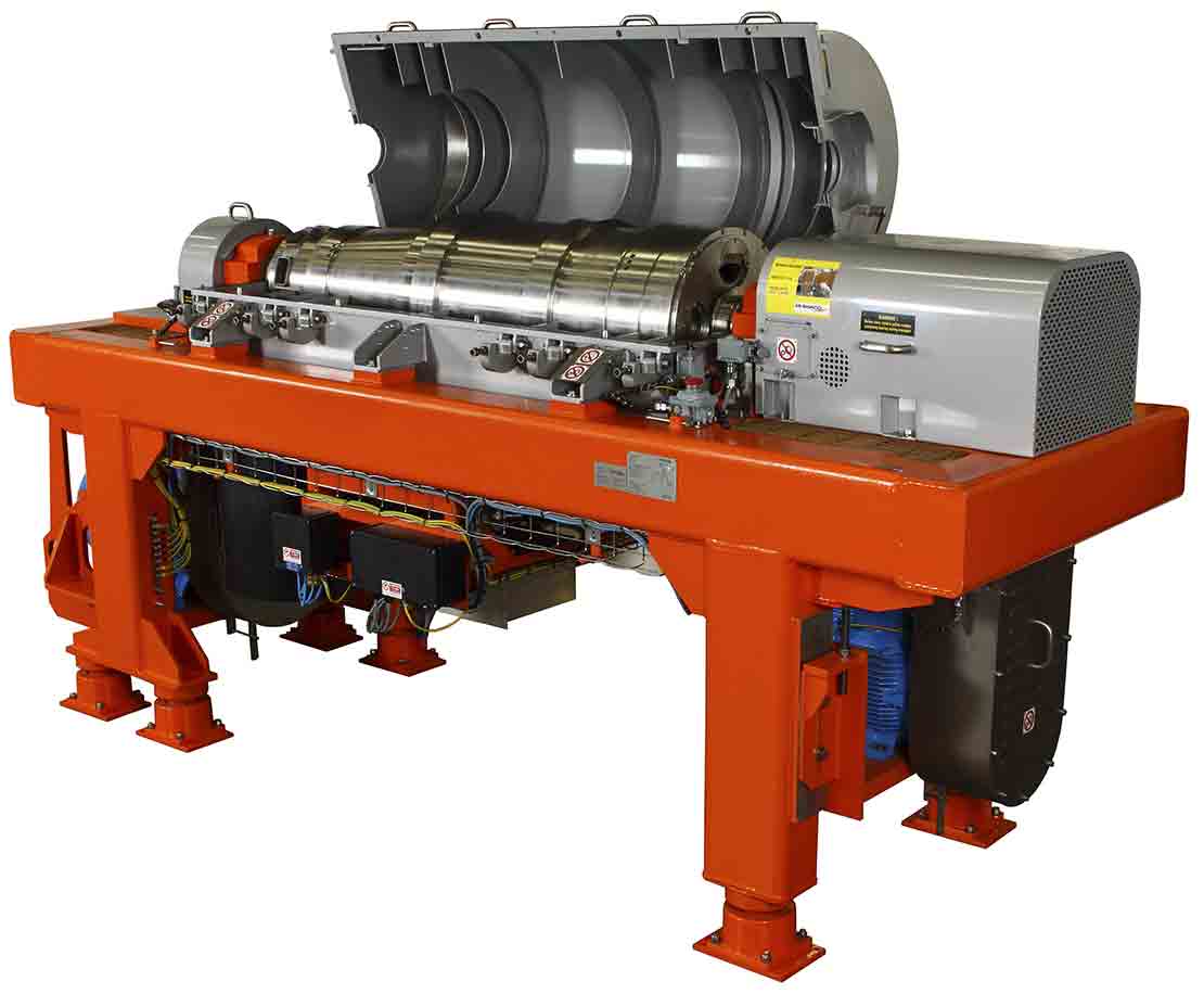 The CD 500 centrifuge with the top cover open