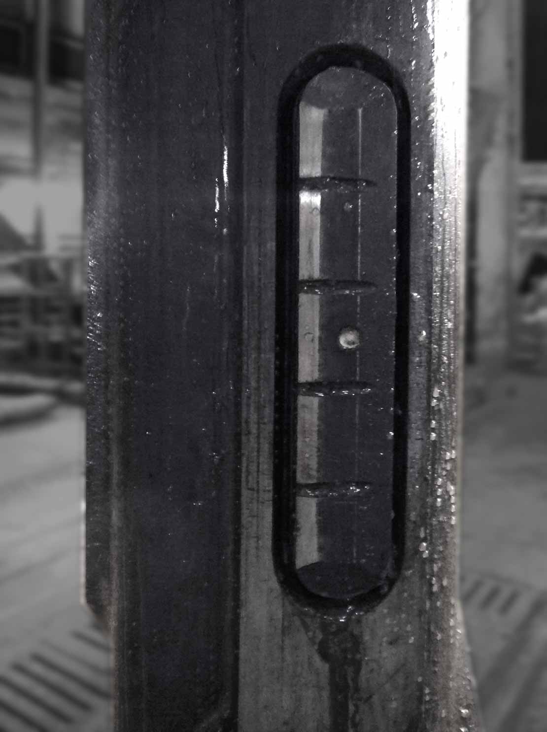 switchback scraper wellbore cleaning tool