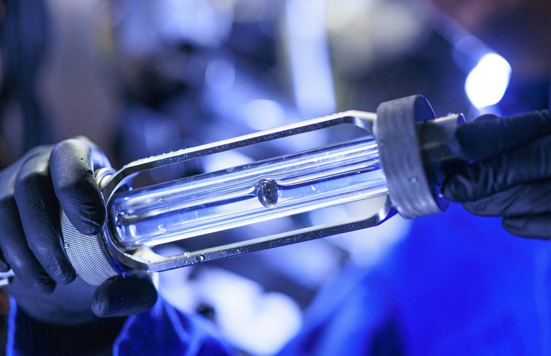 Photograph of a hydrate cell.