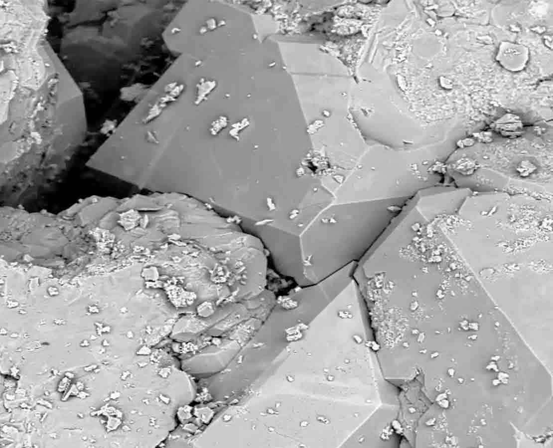 Petrology services scanning electron microscopy (SEM)