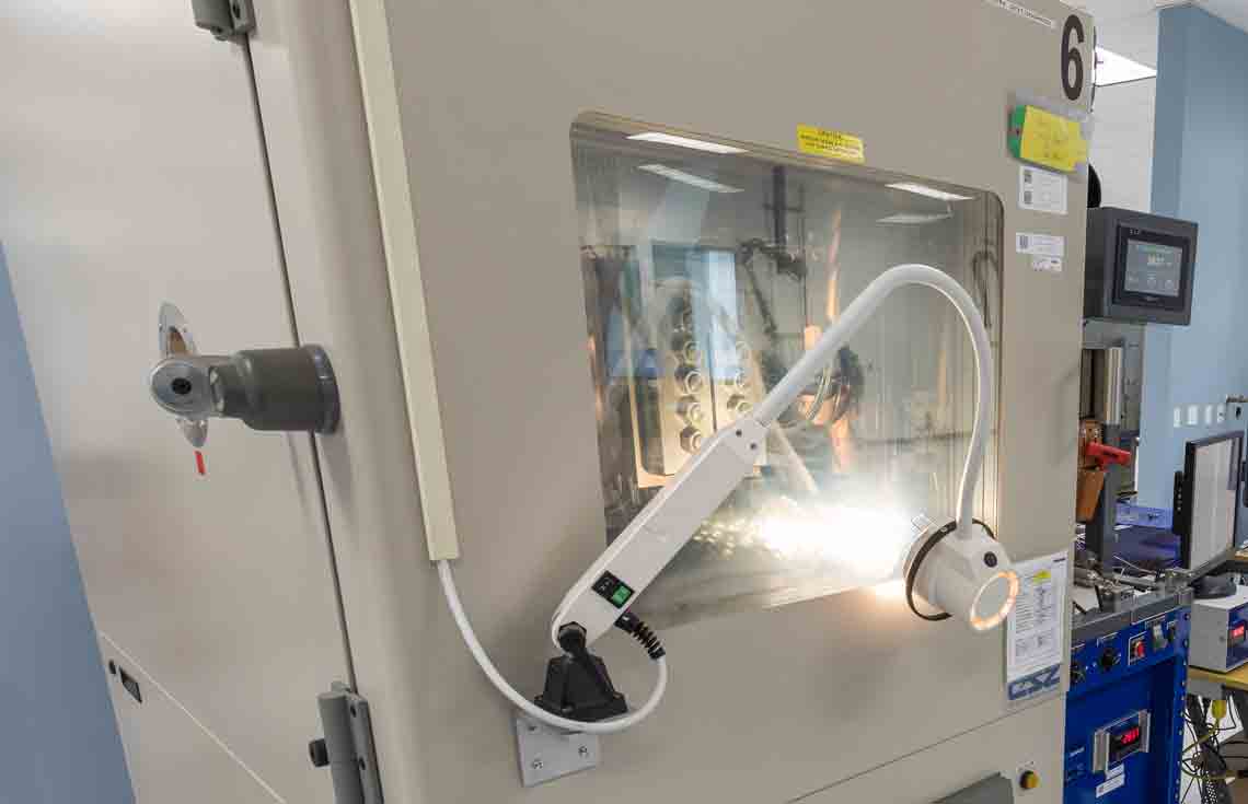 Better understand your HPHT reservoir behavior with PVT studies up to 25,000 psi and 482 degF [250 degC].